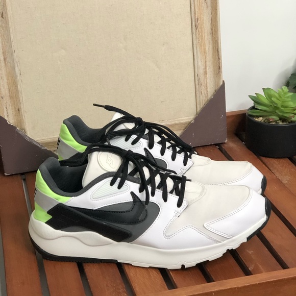 Nike Other - NIKE DS LD LEATHER VICTORY TRAINERS MENS